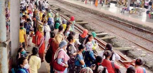 Permission for women to travel by Mumbai local trains declined by Western Railways