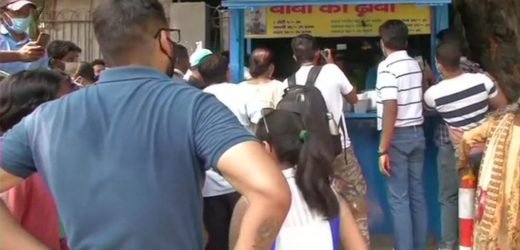 ‘Baba ka Dhaba’ has queues outside it, after the miserable situation of the old couple moves social media