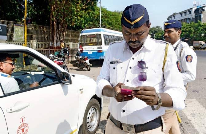 Rs.31,000 e-challan fine collected by Thane Traffic Department.