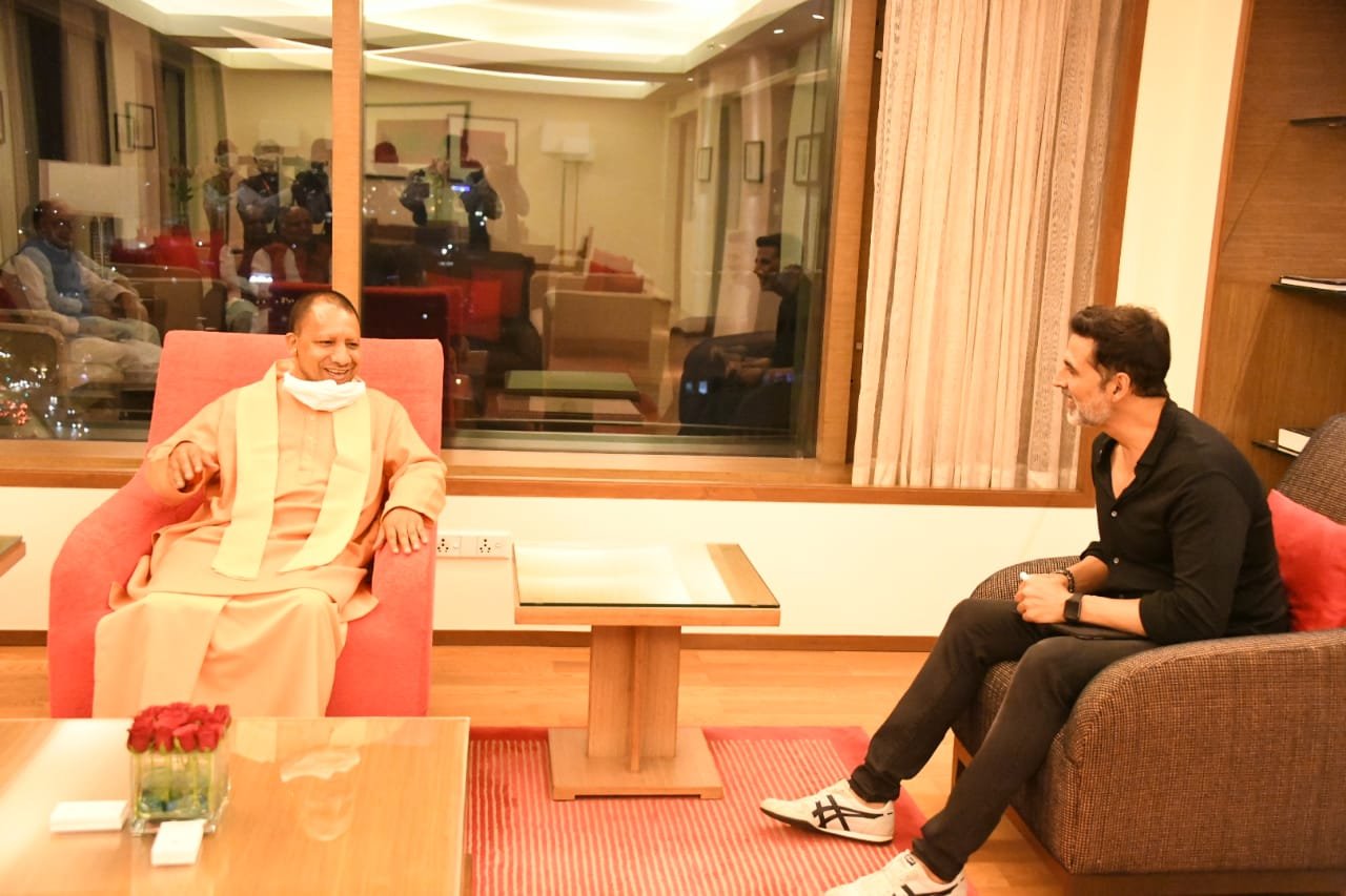 UP CM Yogi Adityanath and Akshay Kumar meet up in Mumbai, discuss about Film Division in Noida