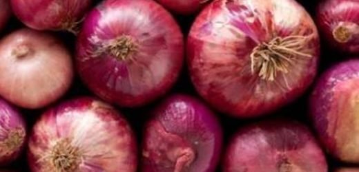 India lifts ban on onion exports as prices plunge