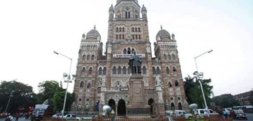 BMC revises COVID-19 restrictions : only 50 people allowed in weddings and 20 people allowed in funerals.