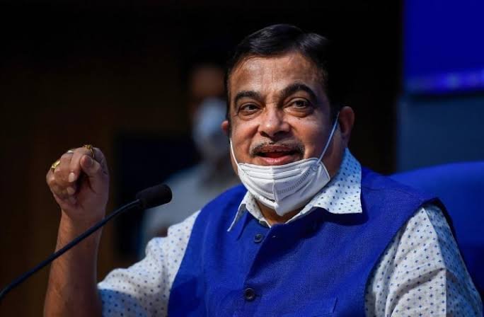 junk-your-old-car-get-5-refund-on-new-car-purchase-nitin-gadkari