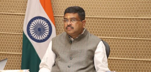 27% OBC Quota in NEET : Students thank Union Education Minister Dharmendra Pradhan