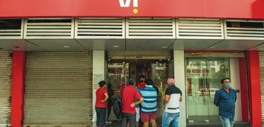 Investors in Crisis for 1.8 lakh crore loss if Vodafone-Idea collapses.