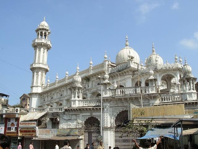 1903 mosque library in Mumbai attracts global research scholars with 1,600 manuscripts