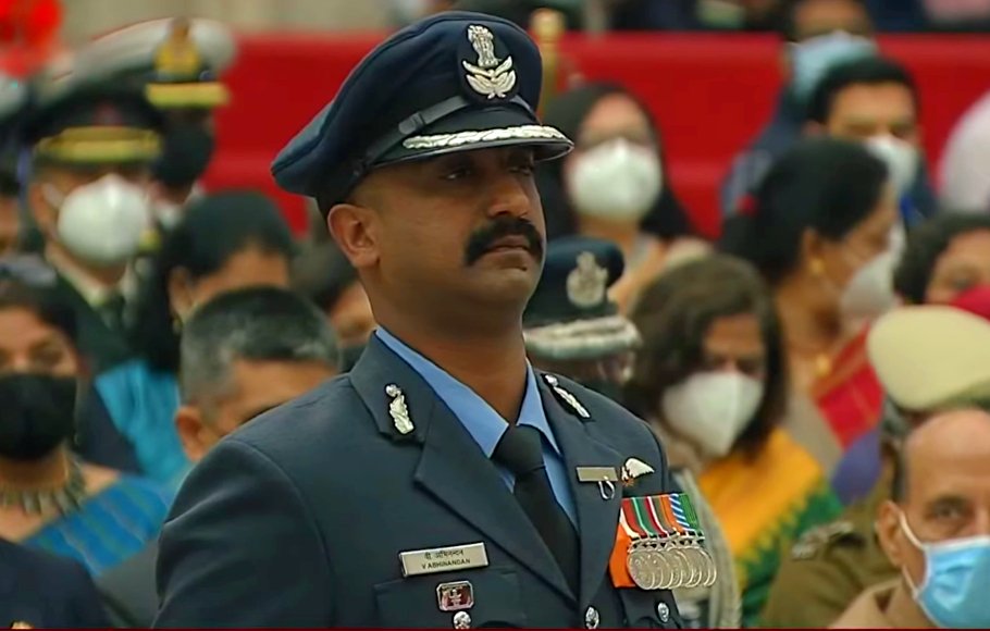 Iaf Group Captain Abhinandan Varthaman Who Shot Pakistans F 16 In 2019 Awarded Vir Chakra