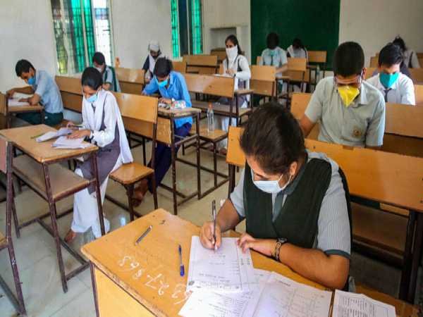 Students to take SSC and HSC exams at their own schools and colleges in Maharashtra