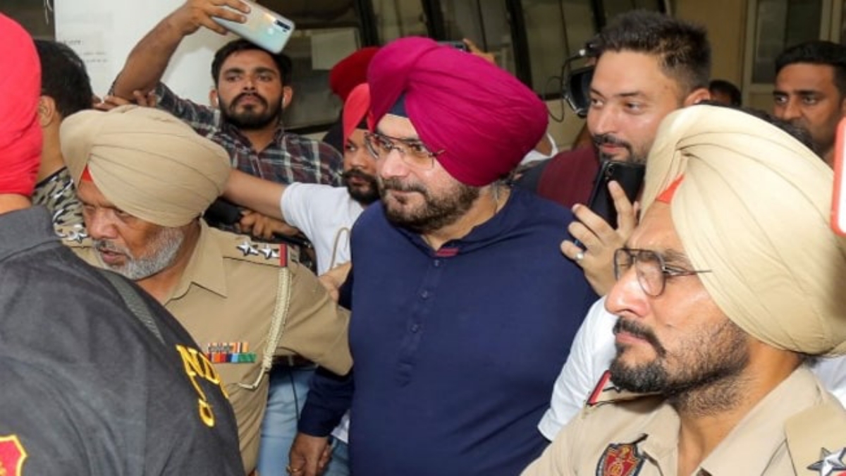 Navjot Sidhu to work as clerk at Patiala jail for Rs 90 daily wage