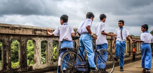 Students School Wearing Uniforms Not Allowed in Parks, Malls, Public places: UP Govt’s Plan to Curb ‘Bunks’