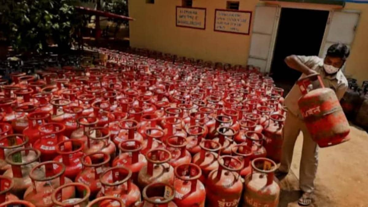 LPG price rate: Commercial LPG price brought down by Rs.36