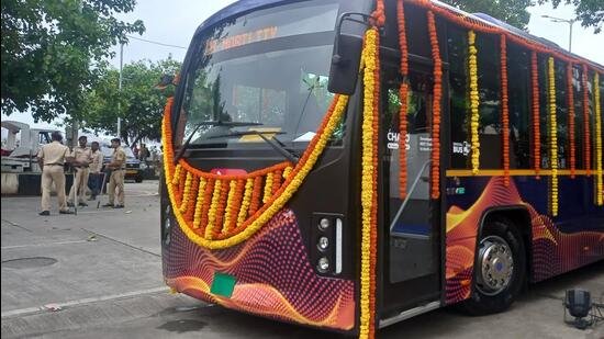 BEST to start premium services from BKC to Thane from September 26