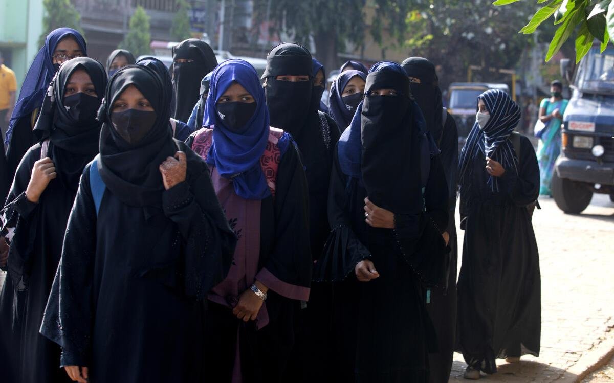 Hijab case: Karnataka Govt has power to mandate school uniforms, says SC